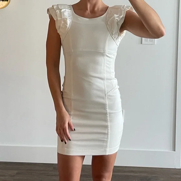 Ted Baker cream fitted dress with sleeve detail